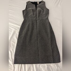 Elegant Black and White Sleeveless Dress